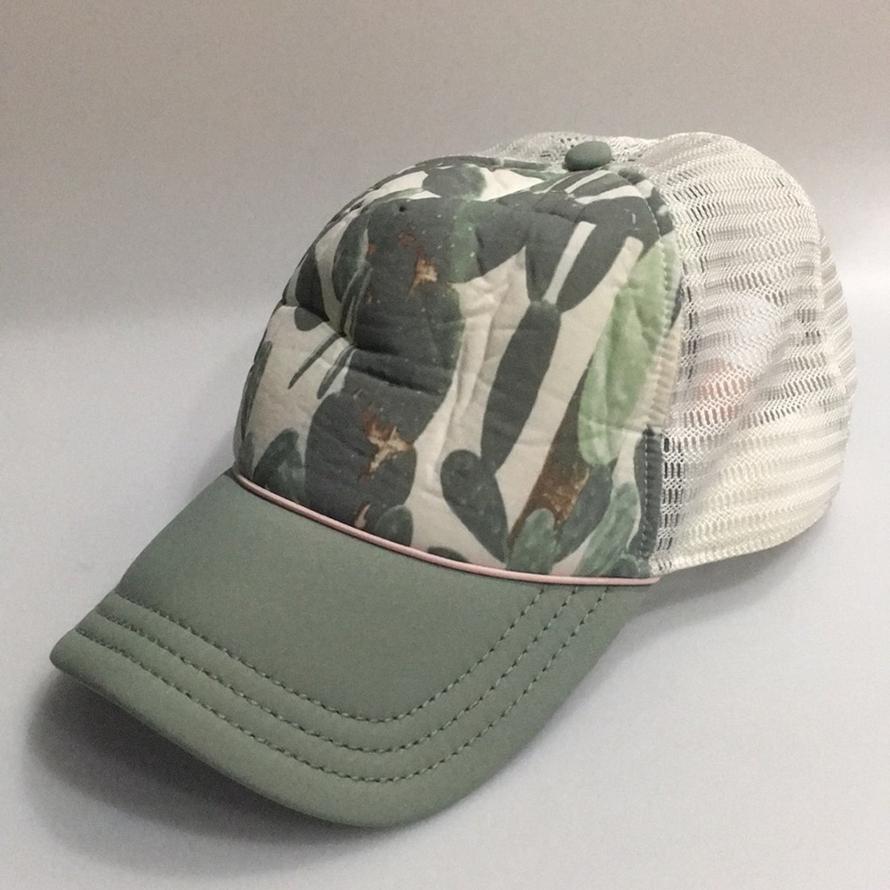 Lululemon What’s up cactus hat 🌵